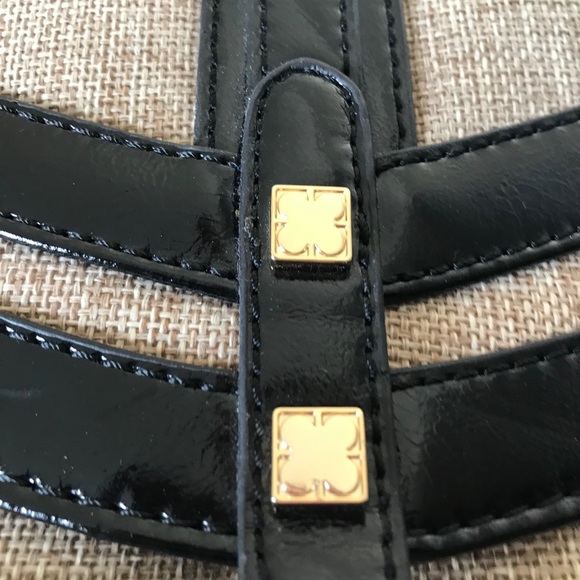 Liz Claiborne Spring Ahead Straw/Blk Patent Clutch - Picture 5 of 15